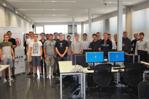 Gruppenbild der 20 Informatik-Schüler